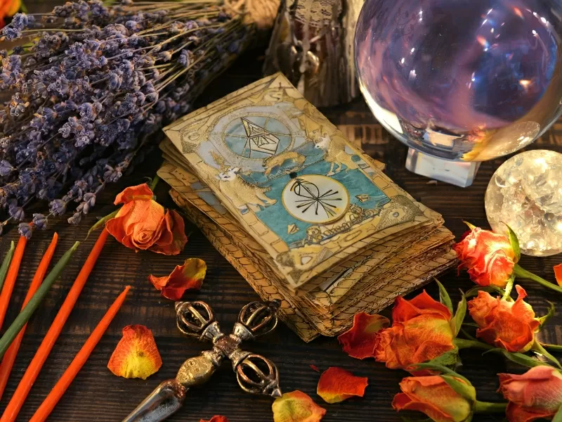 Halloween bouquet flowers to make your spine tingle